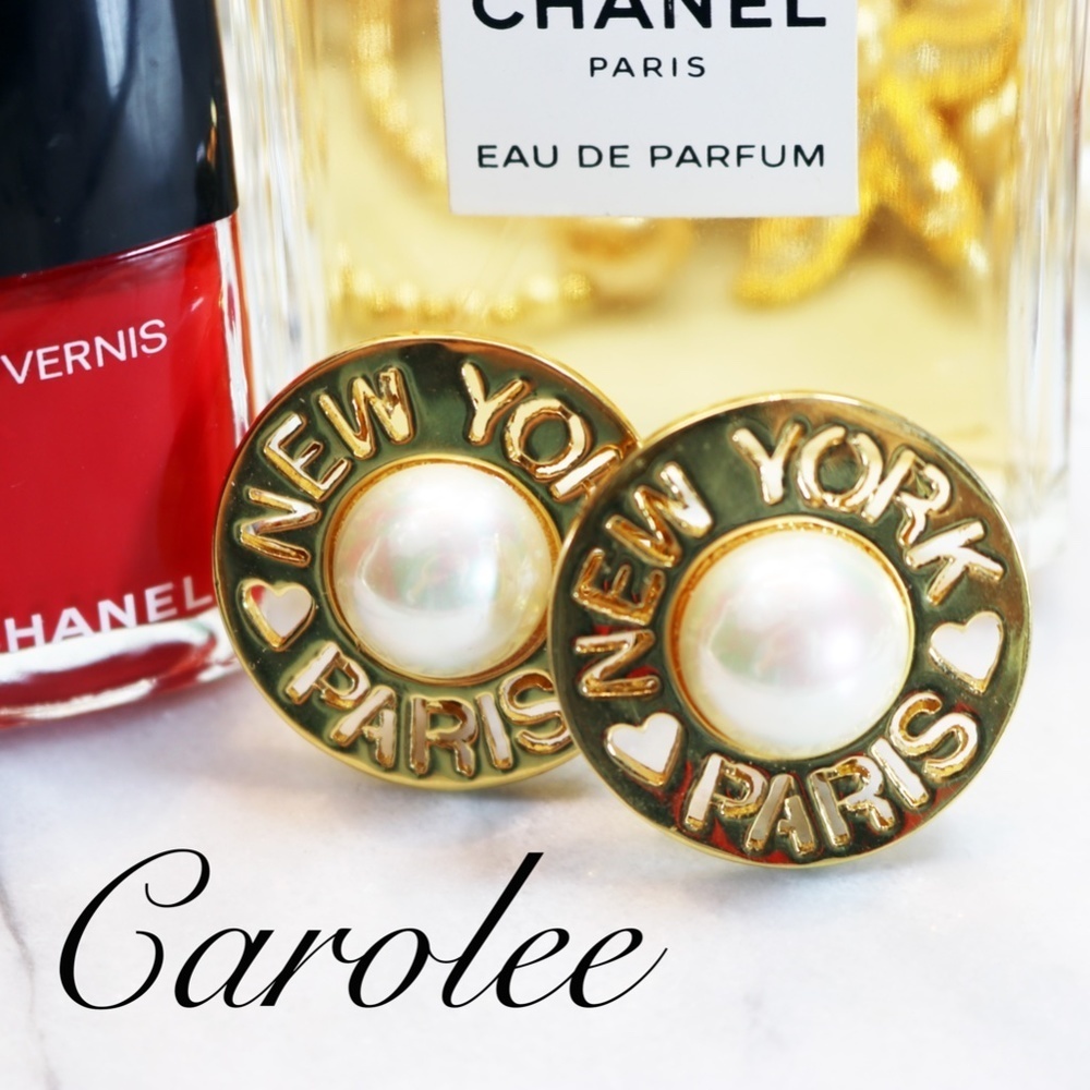 ⚜️ Rare Vintage Carolee NewYork Paris Pearl Cabochon Gold Clip-On Earrings